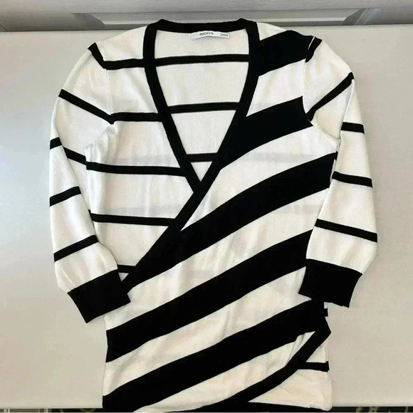 Ricki’s Wrap Front Sweater Deep V Neckline Thin Knit Black & White Stripes XS - Picture 12 of 16